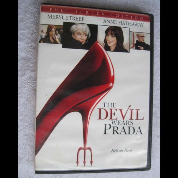 The Devil Wears Prada Meryl Streep Anne Hathaway DVD Movie Bundle for $3 Fashion - Picture 1 of 6